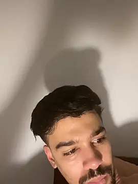 Snapshot of Hermanooooooo chatting on 12-03-24, 05:53 Hermanooooooo online show from 12-03-24, 05:53