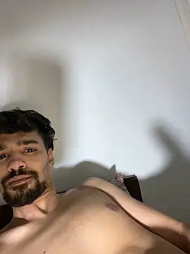 Snapshot of Hermanooooooo chatting on 02-28-26, 05:41 Hermanooooooo online show from 02-28-26, 05:41