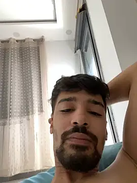 Snapshot of Hermanooooooo chatting on 07-23-26, 11:08 Hermanooooooo online show from 07-23-26, 11:08
