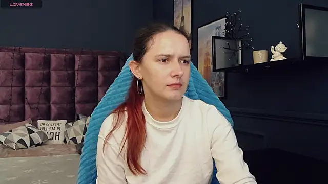 Snapshot of iris_nikhols chatting on 07-06-26, 02:30 iris nikhols online show from 07-06-26, 02:30