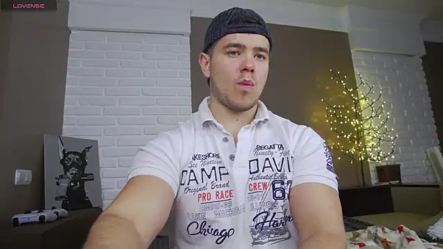 Arilas  online show from 12-20-24, 07:33