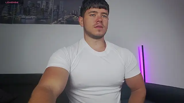 Arilas  online show from 12-21-25, 07:37