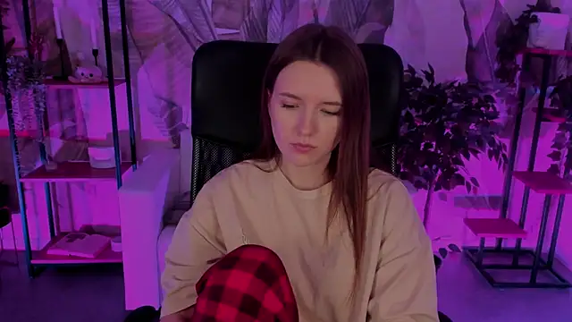 Snapshot of JennyDens chatting on 01-02-25, 05:46 JennyDens online show from 01-02-25, 05:46