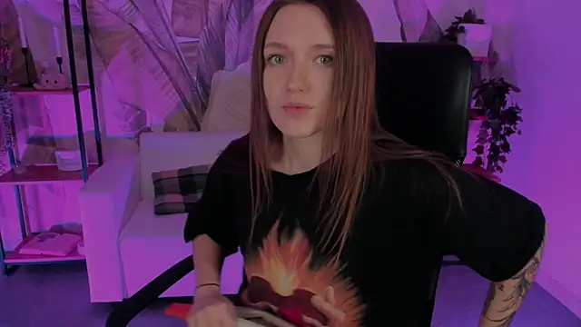 Snapshot of JennyDens chatting on 01-14-25, 07:27 JennyDens online show from 01-14-25, 07:27