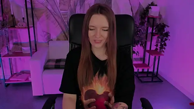 Snapshot of JennyDens chatting on 01-14-25, 10:48 JennyDens online show from 01-14-25, 10:48