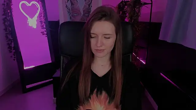 Snapshot of JennyDens chatting on 01-15-25, 06:12 JennyDens online show from 01-15-25, 06:12