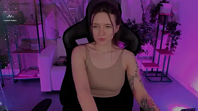 Snapshot of JennyDens chatting on 01-16-25, 03:23 JennyDens online show from 01-16-25, 03:23