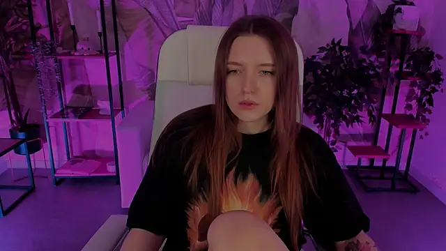 Snapshot of JennyDens chatting on 03-11-25, 12:54 JennyDens online show from 03-11-25, 12:54