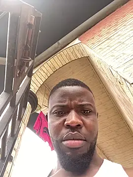 Snapshot of vannycov chatting on 09-17-25, 10:06 vannycov online show from 09-17-25, 10:06