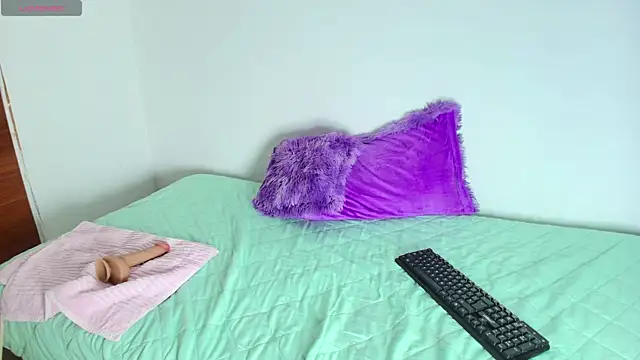 arianauwu online show from 04-05-26, 08:50