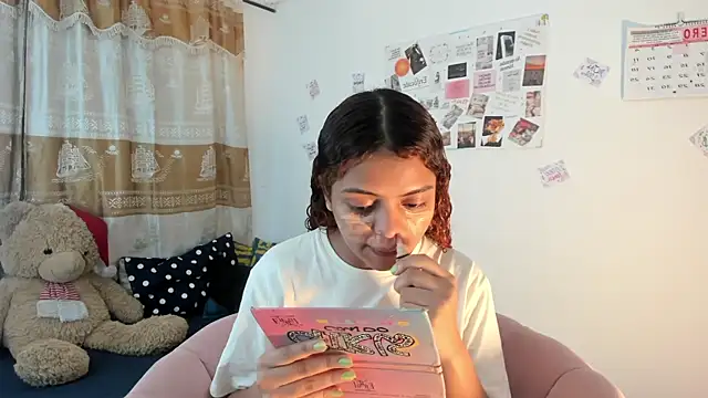 ValienteGirl  online show from 01-18-25, 03:09