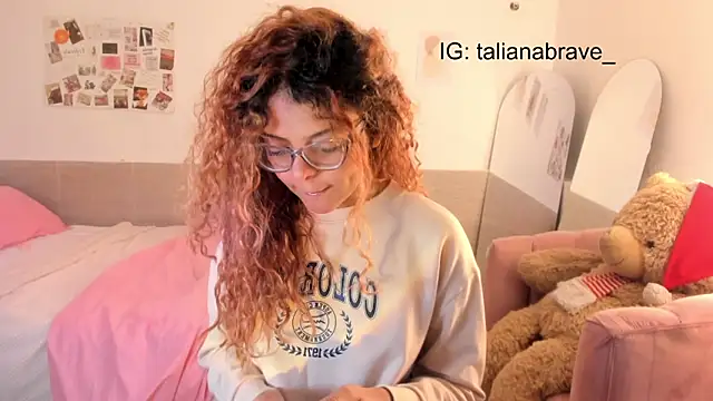 ValienteGirl  online show from 09-30-25, 03:22