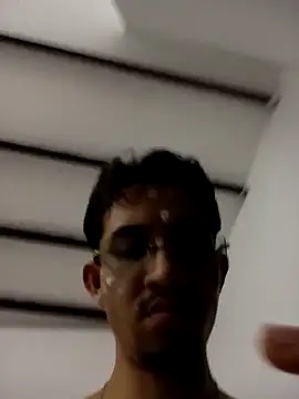 Snapshot of tiben11 chatting on 10-30-25, 03:41 tiben11 online show from 10-30-25, 03:41