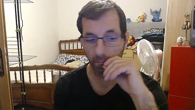 steph19x5 online show from 11-17-25, 10:21