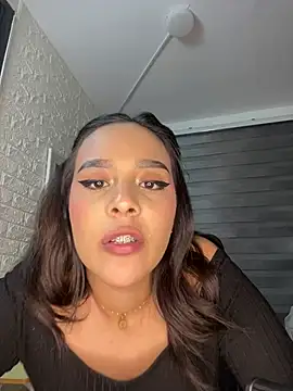 Little Amber6 online show from 01-24-25, 01:56