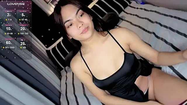 ThegirlNamedMaria online show from 10-31-25, 02:18