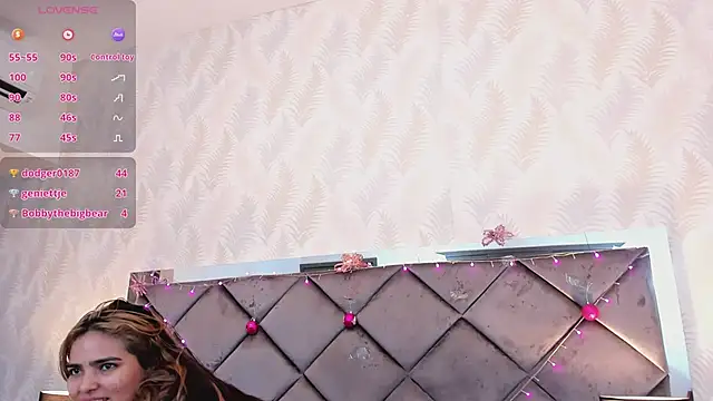 Snapshot of Mayssa_Cute chatting on 12-31-24, 12:04 Mayssa Cute online show from 12-31-24, 12:04