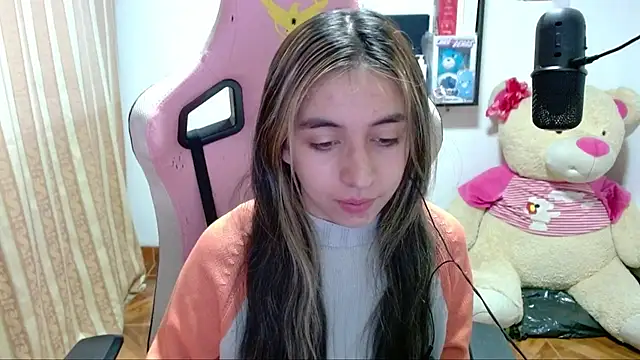 Maggie Fox3 online show from 12-11-24, 02:09