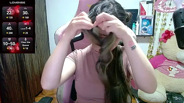 Maggie Fox3 online show from 03-12-25, 05:46