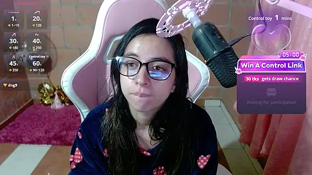Snapshot of Maggie_Fox3 chatting on 07-03-26, 02:07 Maggie Fox3 online show from 07-03-26, 02:07