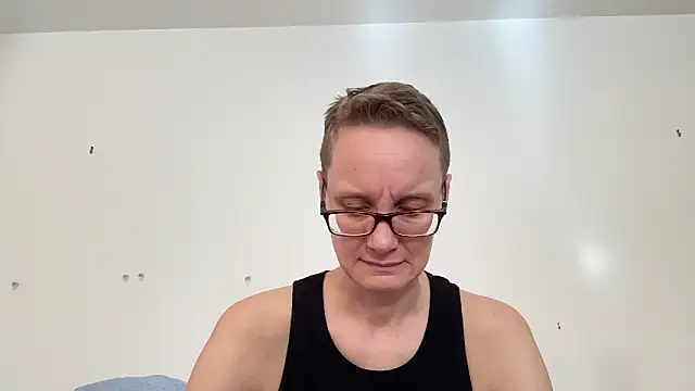 LeahWilde online show from 02-05-25, 03:42