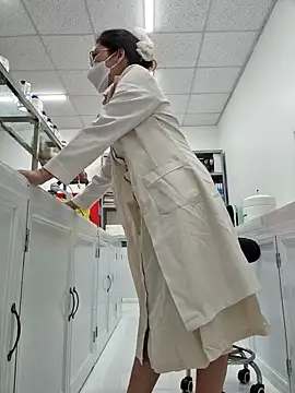 Snapshot of HinaLovely chatting on 02-13-26, 03:13 HinaLovely online show from 02-13-26, 03:13