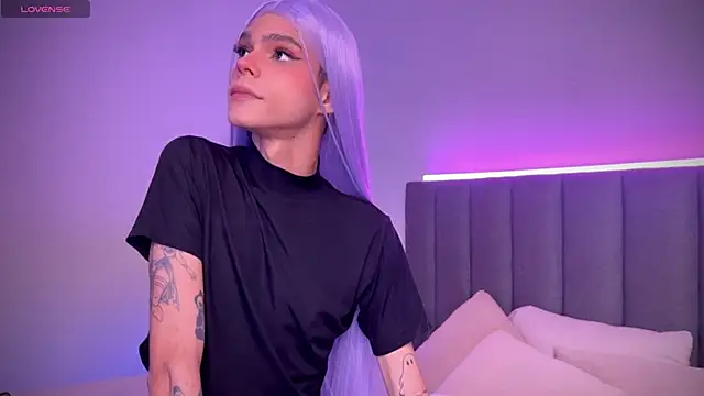 Varya Ferreira online show from 12-17-24, 10:01