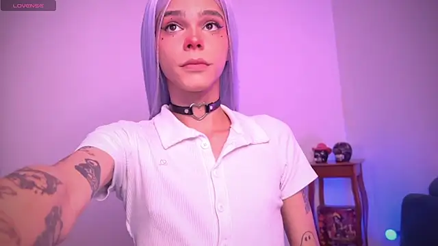 Varya Ferreira online show from 03-20-25, 01:57