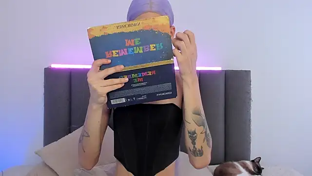 Varya Ferreira online show from 09-16-25, 07:48