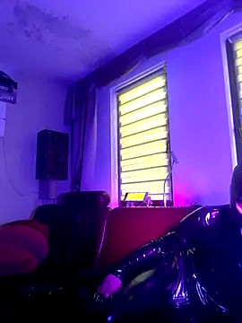 Crystalbitchx online show from 02-09-25, 08:44