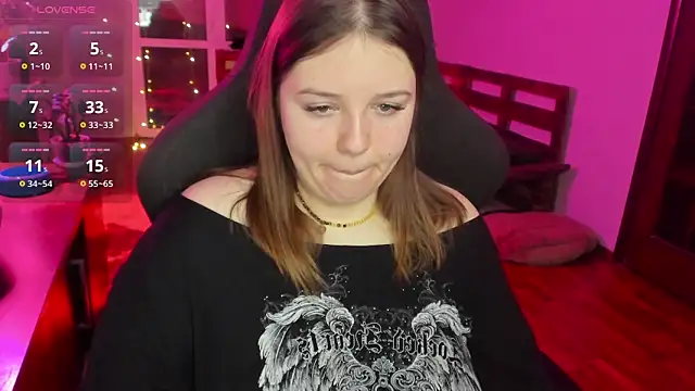 Snapshot of XNirvanaX chatting on 02-14-26, 04:53 XNirvanaX online show from 02-14-26, 04:53