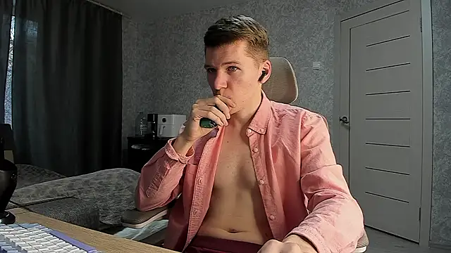 Bananas dick online show from 03-21-26, 05:01