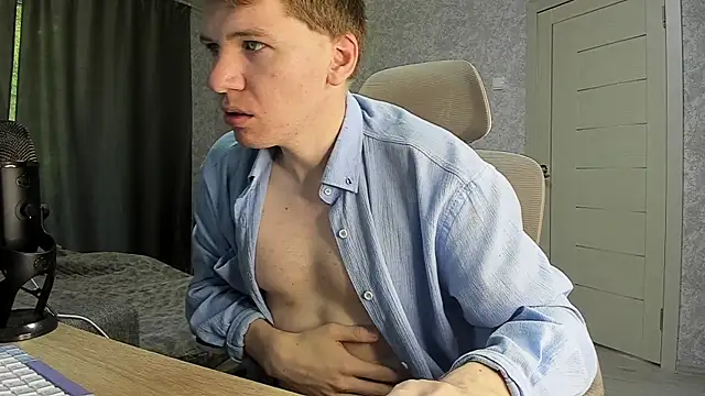Snapshot of Bananas_dick chatting on 06-23-26, 08:45 Bananas dick online show from 06-23-26, 08:45