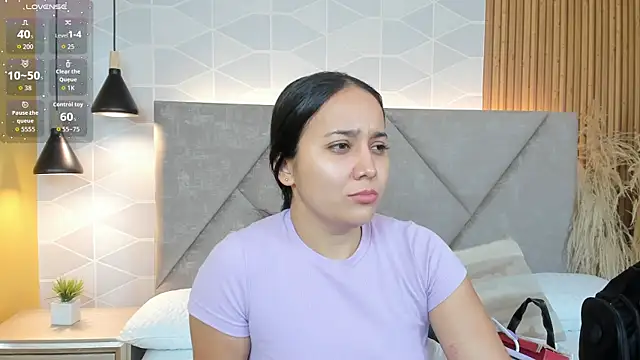 Snapshot of Sammy_Fit_ chatting on 06-13-26, 12:36 Sammy Fit online show from 06-13-26, 12:36