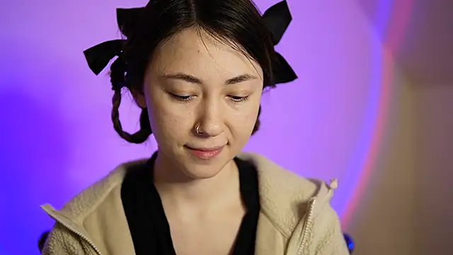 chibi moon  online show from 12-23-24, 08:14