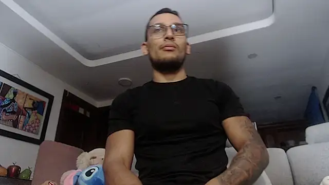 Snapshot of dvg2402 chatting on 01-29-25, 03:33 dvg2402 online show from 01-29-25, 03:33