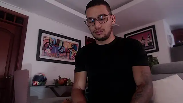 Snapshot of dvg2402 chatting on 01-29-25, 01:49 dvg2402 online show from 01-29-25, 01:49