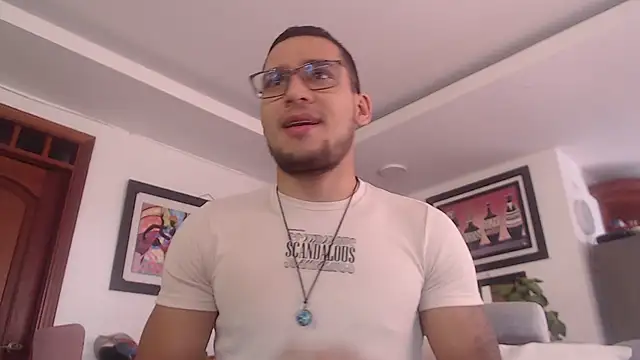 Snapshot of dvg2402 chatting on 02-02-25, 04:22 dvg2402 online show from 02-02-25, 04:22