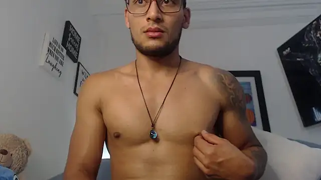 Snapshot of dvg2402 chatting on 02-03-25, 12:36 dvg2402 online show from 02-03-25, 12:36