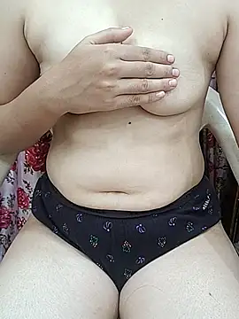 Snapshot of couple__telugu chatting on 11-11-25, 04:56 couple telugu online show from 11-11-25, 04:56