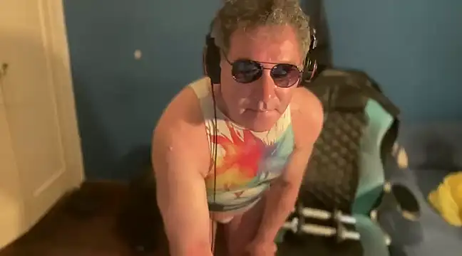 Snapshot of Fabrissi chatting on 01-28-25, 07:53 Fabrissi online show from 01-28-25, 07:53