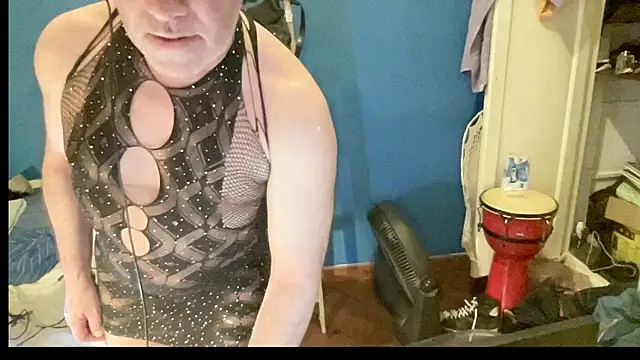 Snapshot of Fabrissi chatting on 03-18-25, 08:25 Fabrissi online show from 03-18-25, 08:25