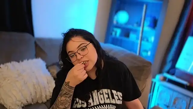 drizzypeach602 online show from 05-10-26, 04:50