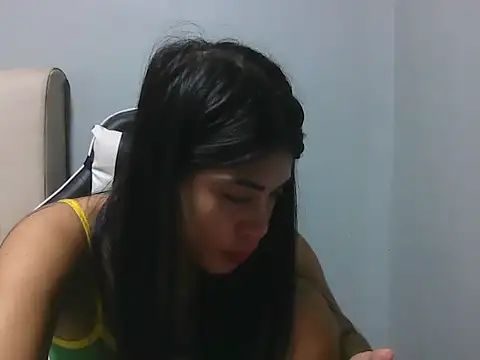 Snapshot of Miss_unknown chatting on 09-09-25, 01:38 Miss unknown online show from 09-09-25, 01:38