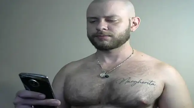 Snapshot of TONY_WHITE_7 chatting on 03-04-25, 10:05 TONY WHITE 7 online show from 03-04-25, 10:05