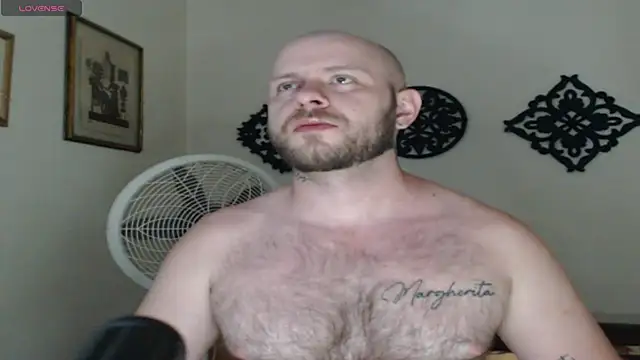 Snapshot of TONY_WHITE_7 chatting on 06-12-26, 01:48 TONY WHITE 7 online show from 06-12-26, 01:48