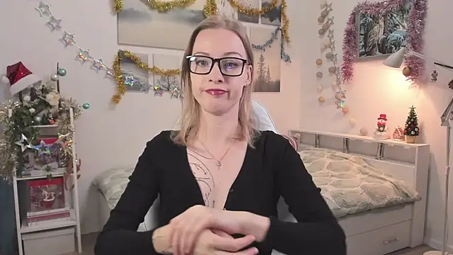 MissRightX online show from 12-15-25, 10:41