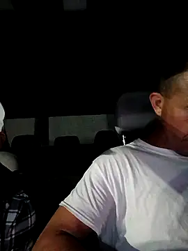 Snapshot of Roberts8inchcock chatting on 11-04-25, 03:38 Roberts8inchcock online show from 11-04-25, 03:38