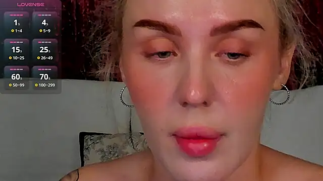 LianaFord online show from 10-25-25, 08:03