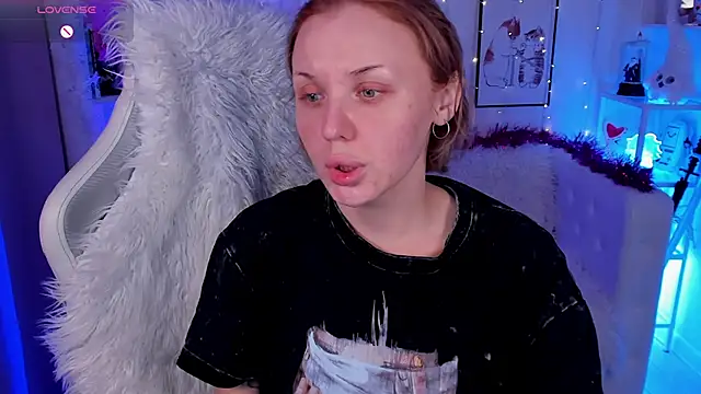 LianaFord online show from 12-14-25, 10:25